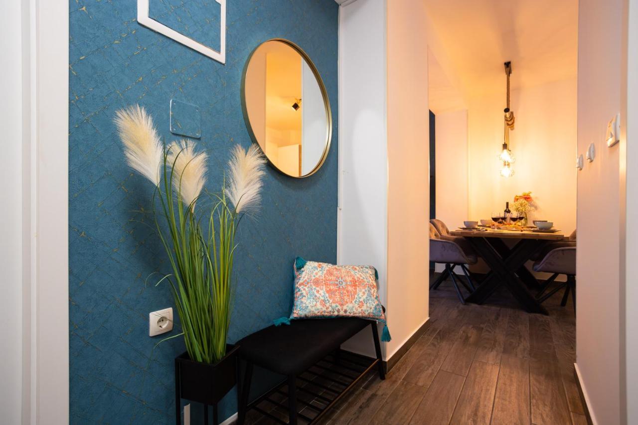 Oasis Luxury Apartment With Terrarce And Jacuzzi 斯普利特 外观 照片