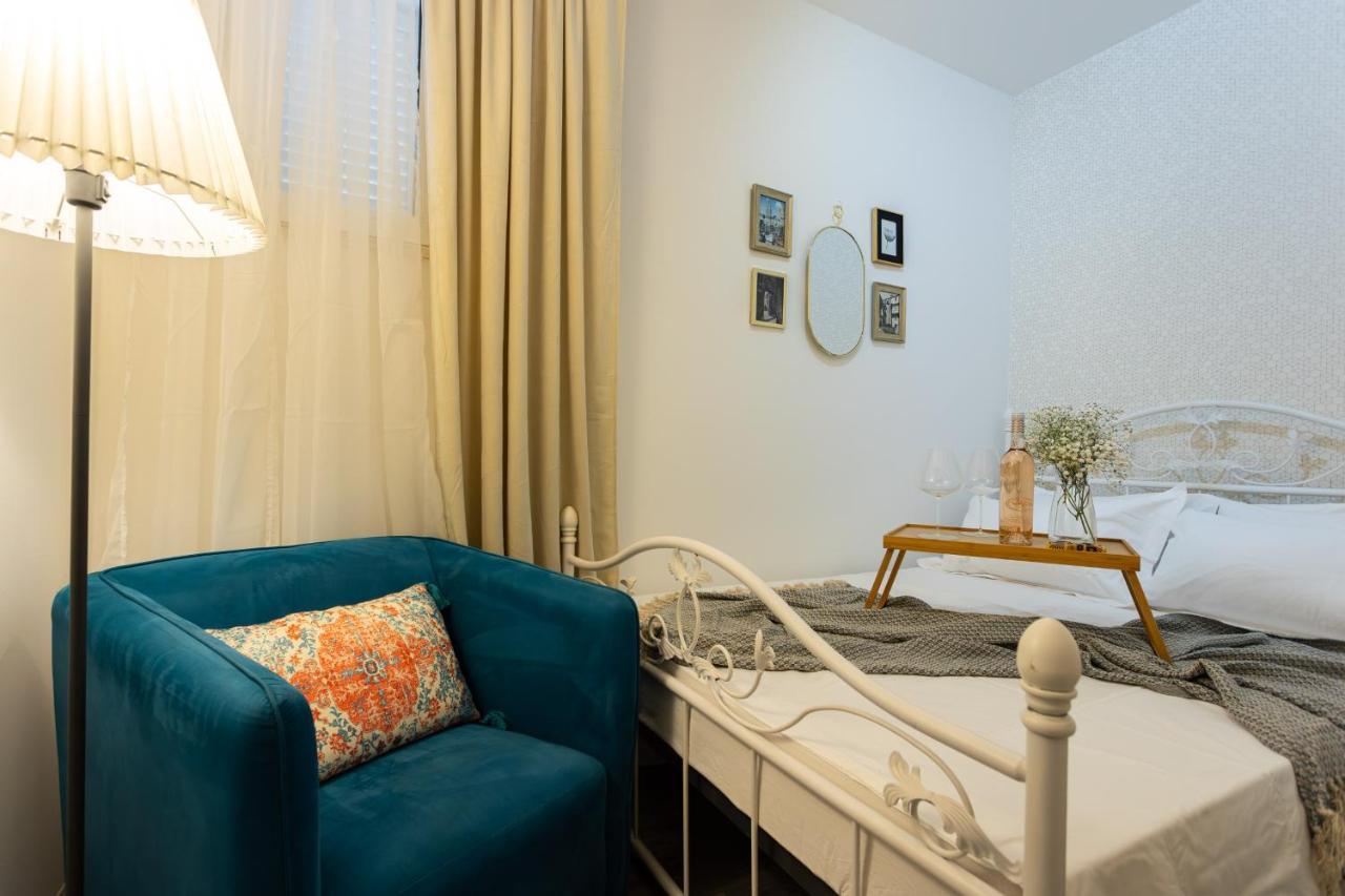 Oasis Luxury Apartment With Terrarce And Jacuzzi 斯普利特 外观 照片